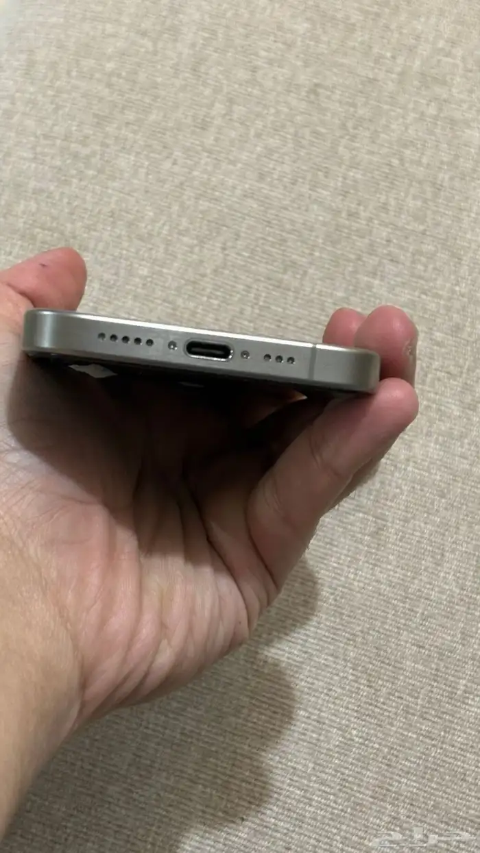 ايفون 15 برو 4