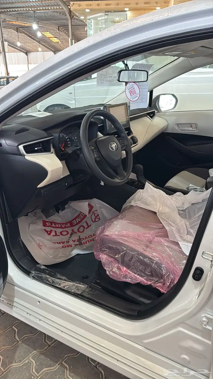 تويوتا كورلا فئة XLI ستاندر بنزين 2026 7