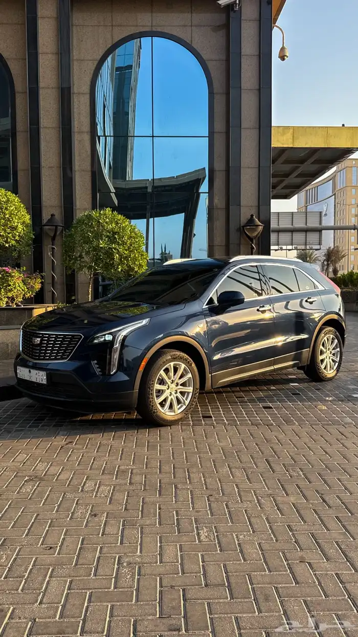 كاديلاك xt4 2022 2