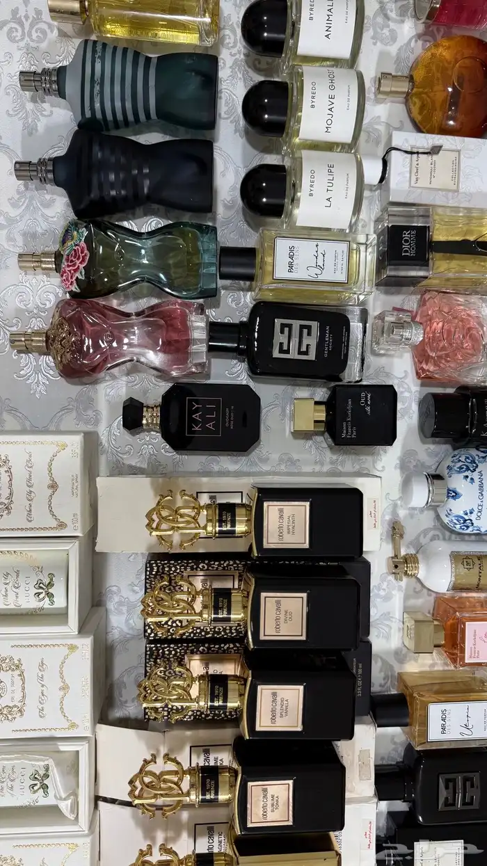 عطور اصليه ماركات بكراتين وبعضها بدون كراتين بربع القيمه 8