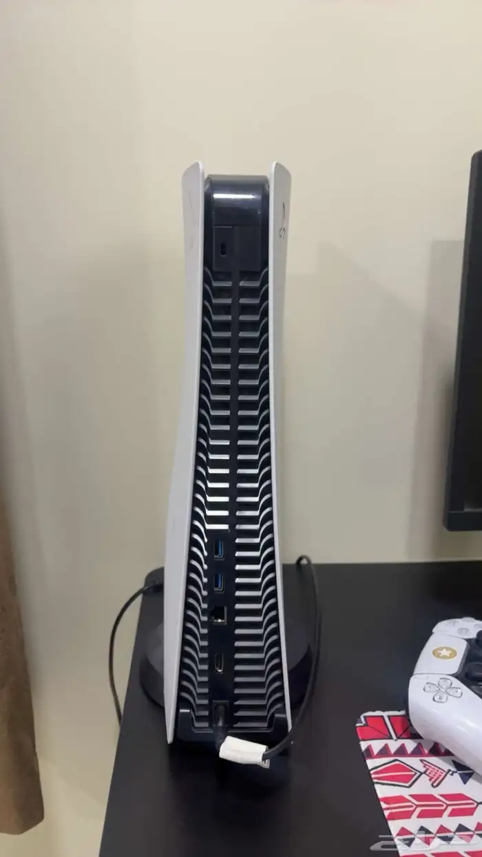 سلام عليكم عندي سوني فايف 4