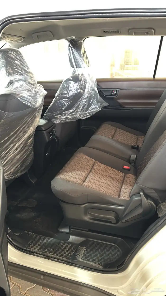 تويوتا انوفا فئة GL بنزين 2026 9