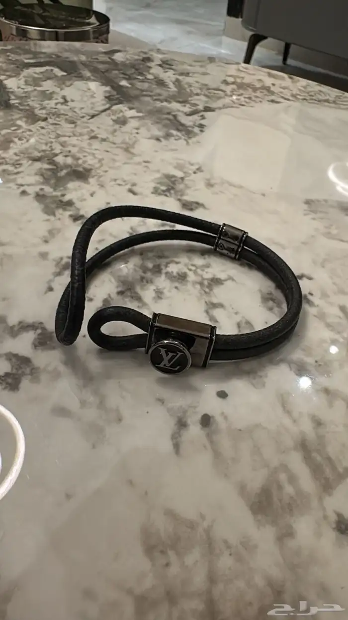 سوارة LV loop it 2