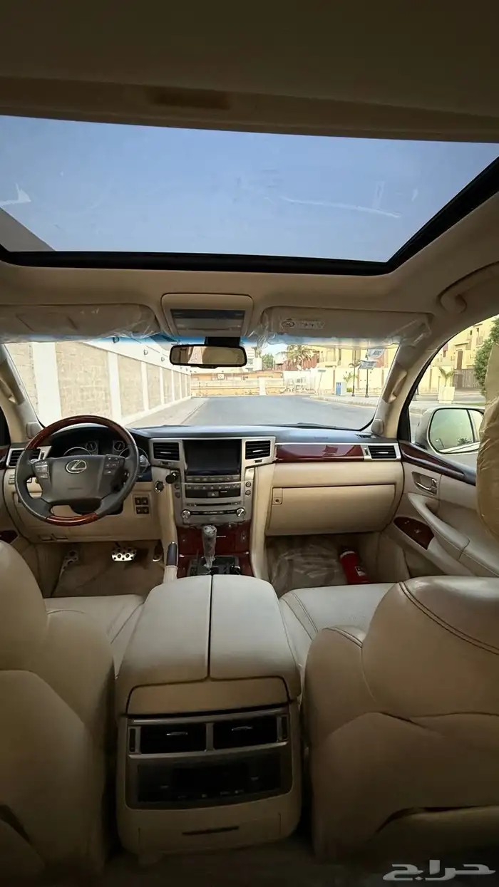 جيب لكزس سبورت 16
