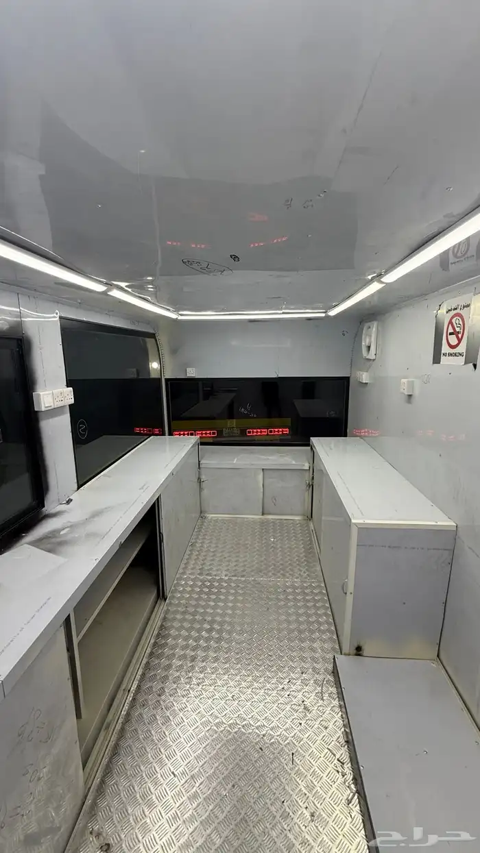 فودترك للبيع 5متر في 2.5 5