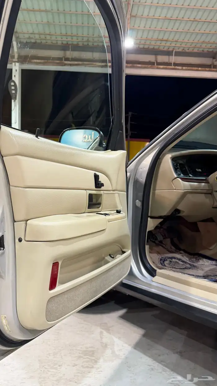 فورد  فكتوريا 2011 12