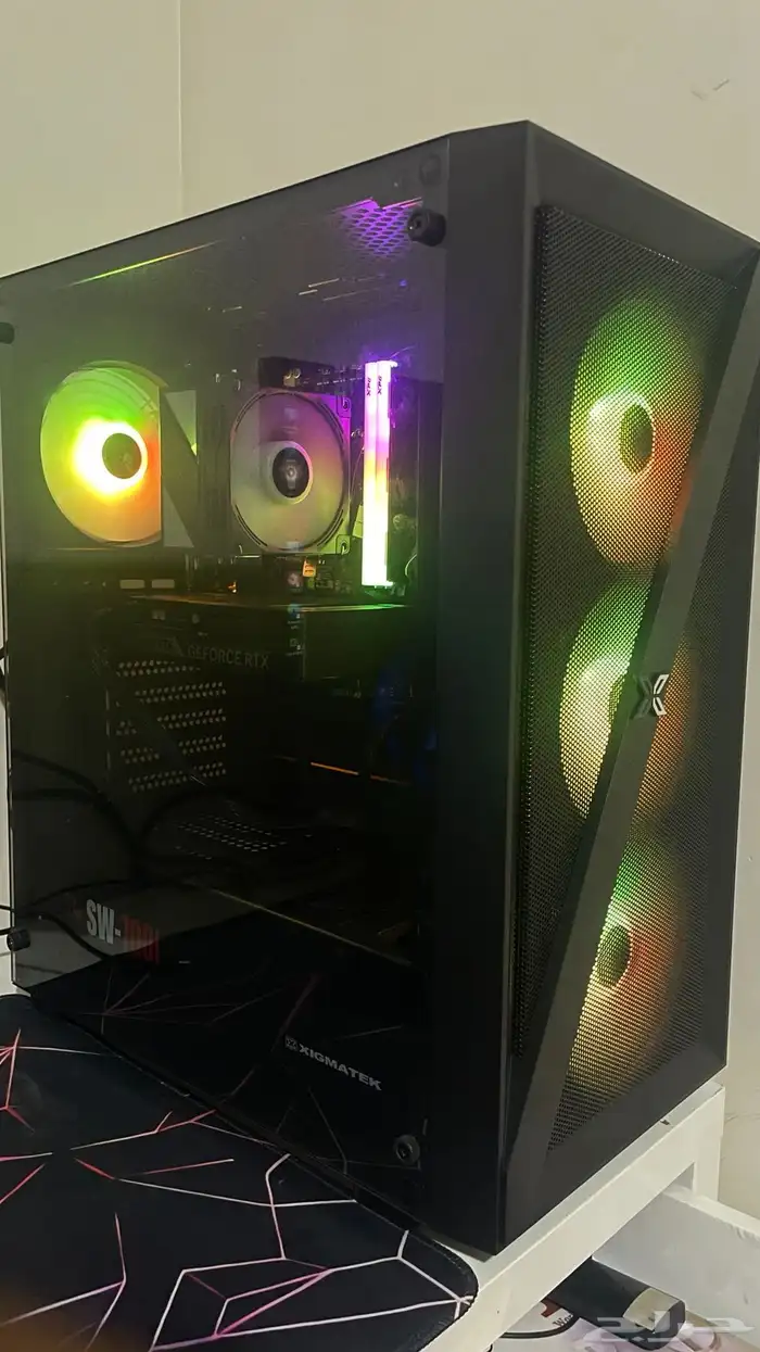 كمبيوتر RTX 5060   يد GameSir احترافية 0