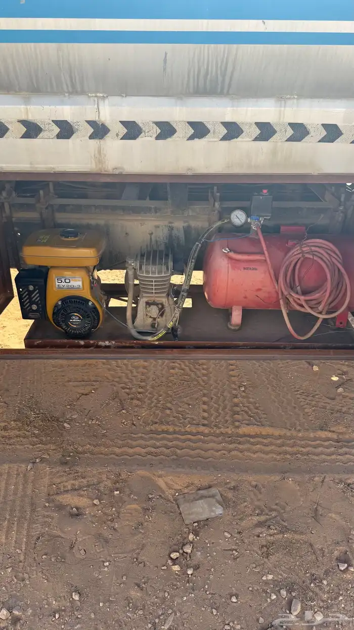 وايت جمس لوري 3