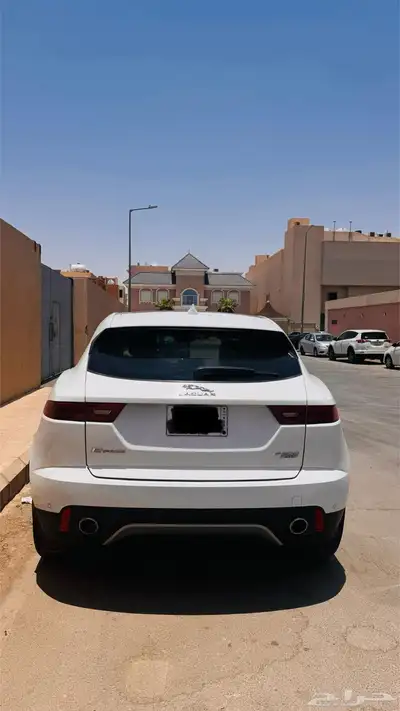 جاكور اي بيس في حالة ممتازة Jaguar e-pace in great con index