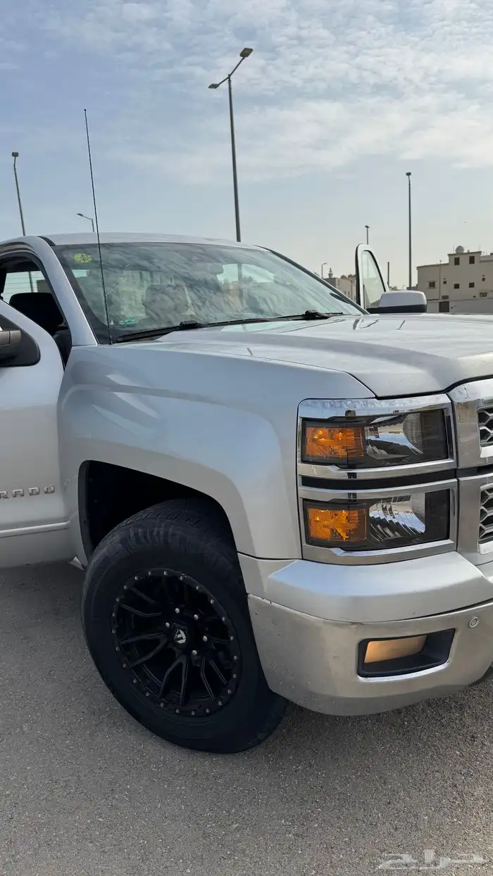 شفورلية سلفرادو 2015 دبل نظيف جدا 9