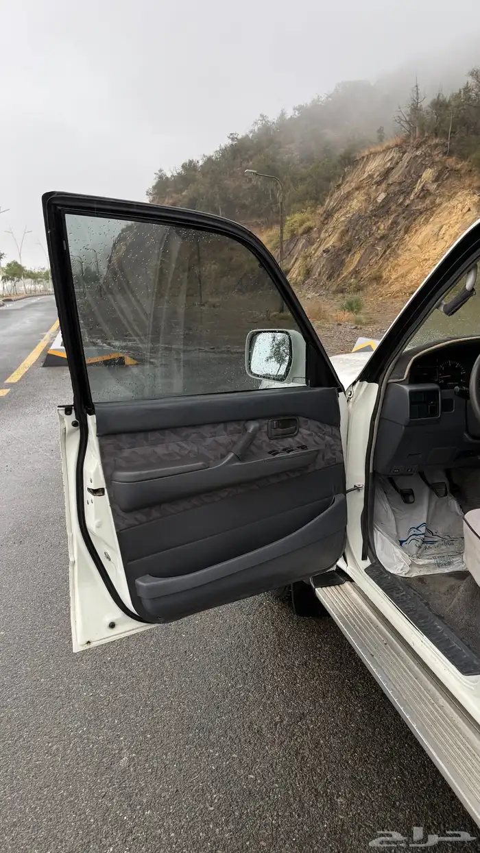 لاندكروزر 10