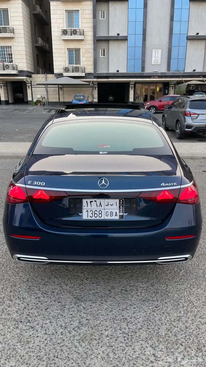 مرسيدس E300 شبه زيرو 13