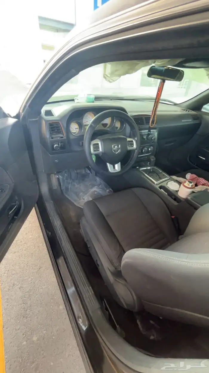 دوج تشالنجر2011 1