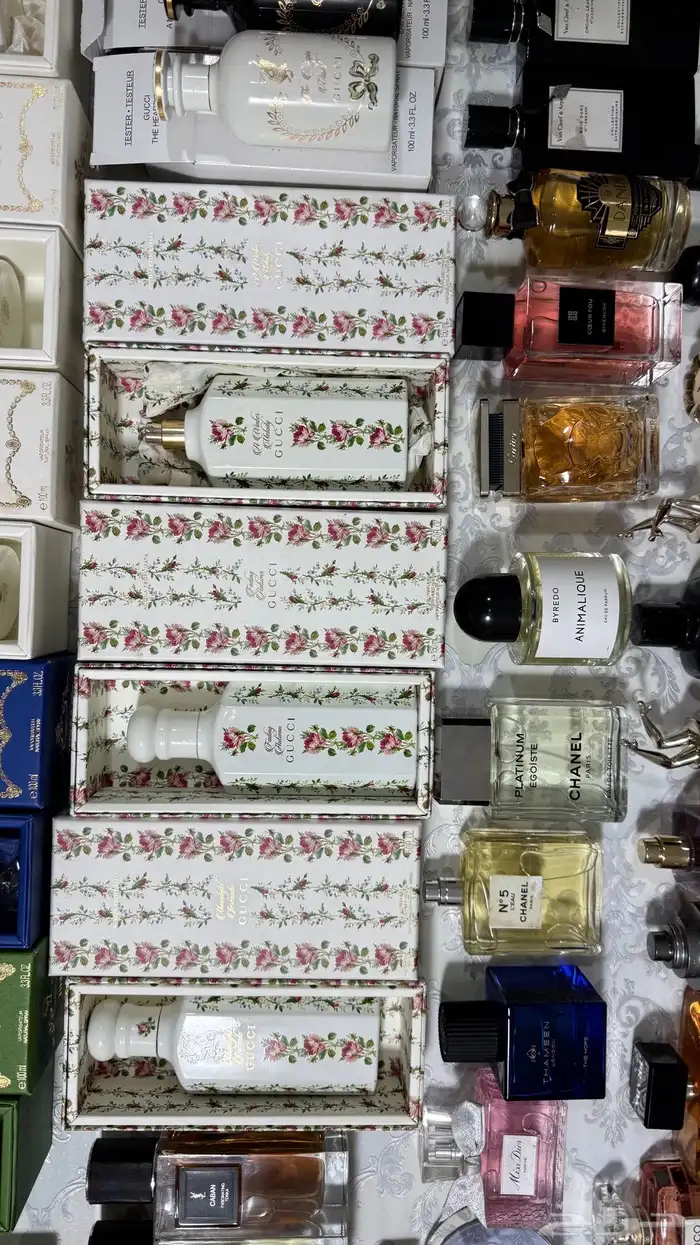 عطور اصليه ماركات بكراتين وبعضها بدون كراتين بربع القيمه 6