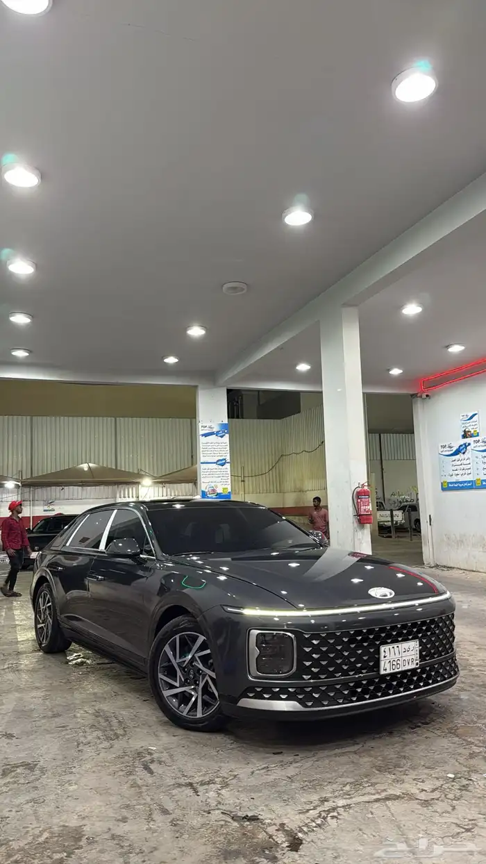 ازيرا 2025 للتقبيل بدون مقابل 11