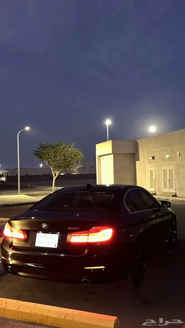 بي ام دبليو 520i 2020 9