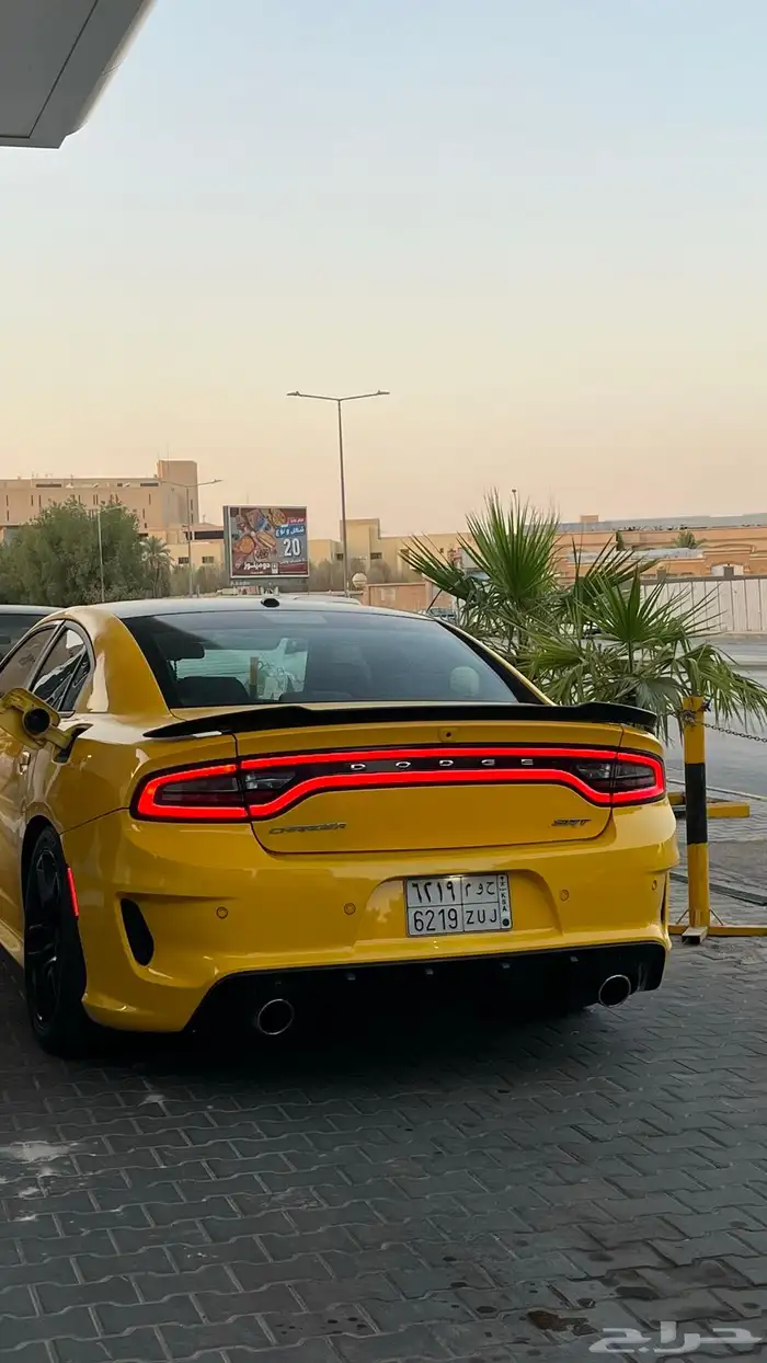 دودج تشارجر 2016 فل كامل اصفر لؤلؤي 13