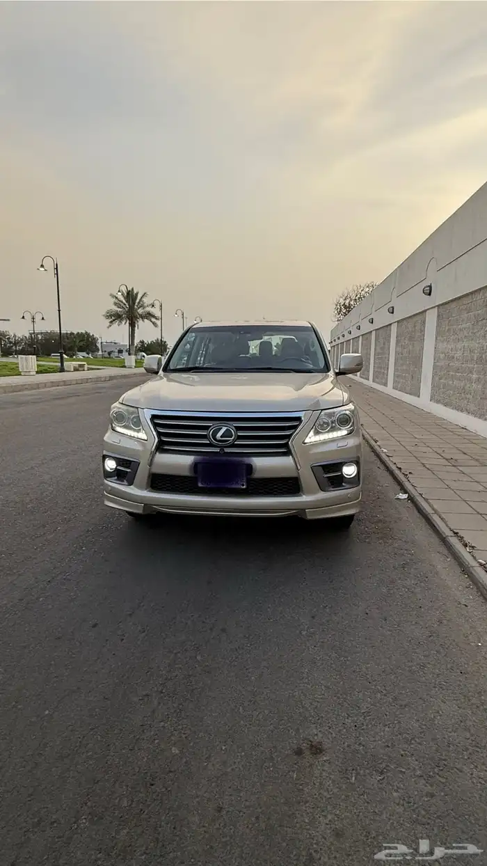 جيب لكزس سبورت 8