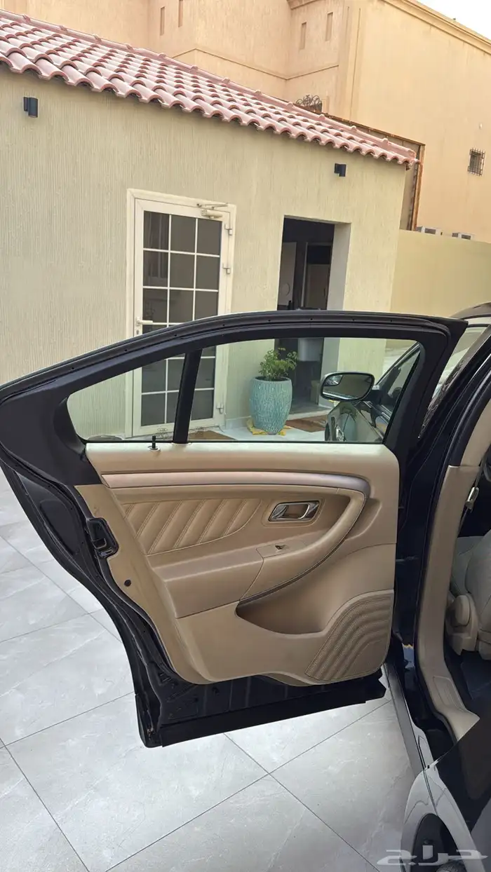 فورد تورس 11