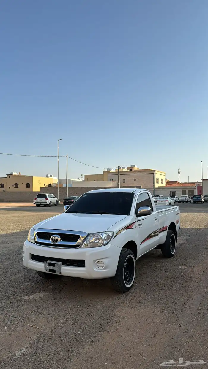 هايلوكس 2009 ملكززه( تم البيع  ) 1