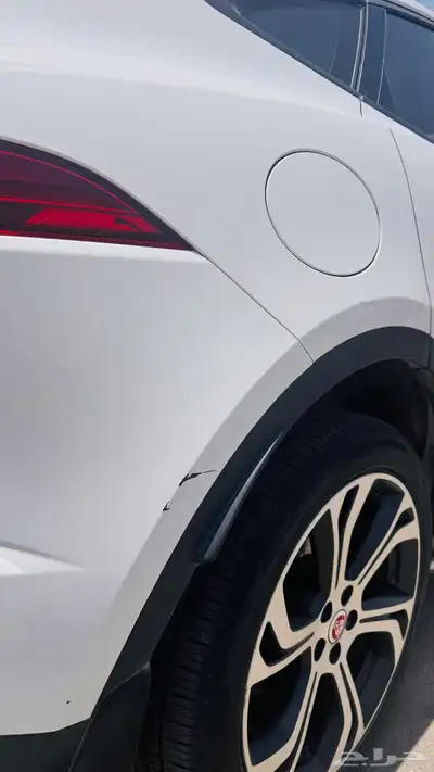 جاكور اي بيس في حالة ممتازة Jaguar e-pace in great con index