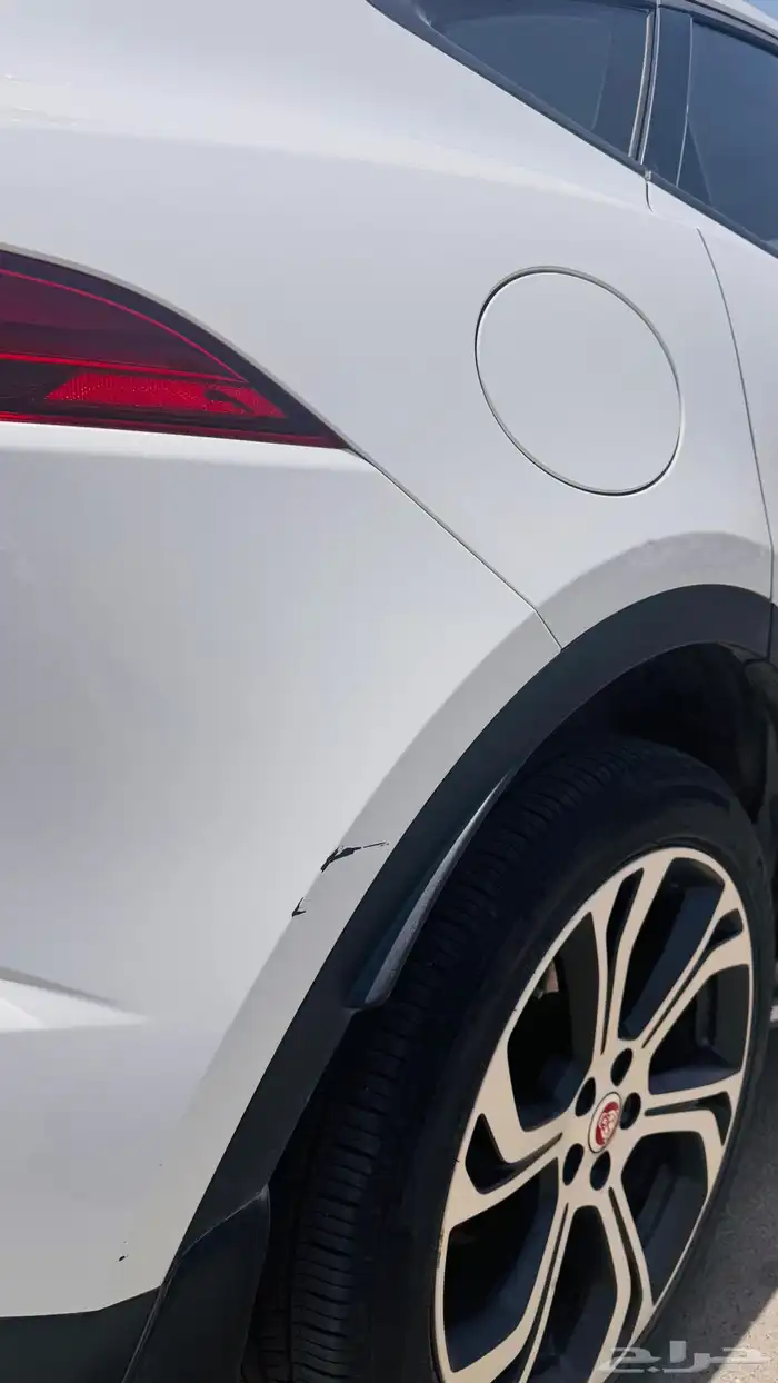 جاكور اي بيس في حالة ممتازة Jaguar e-pace in great con 2