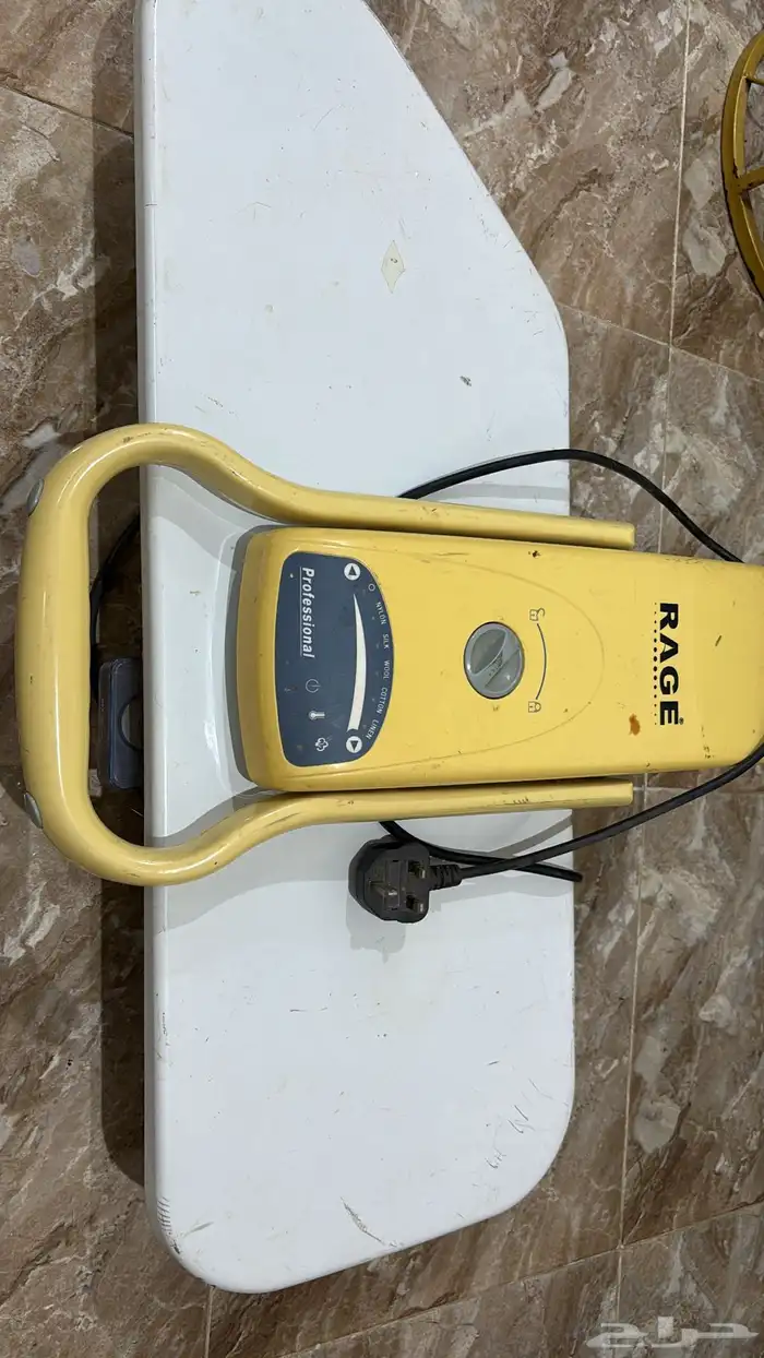 مكواة ماركة RAGE 0