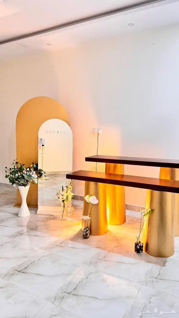 طاولات على السووم 0