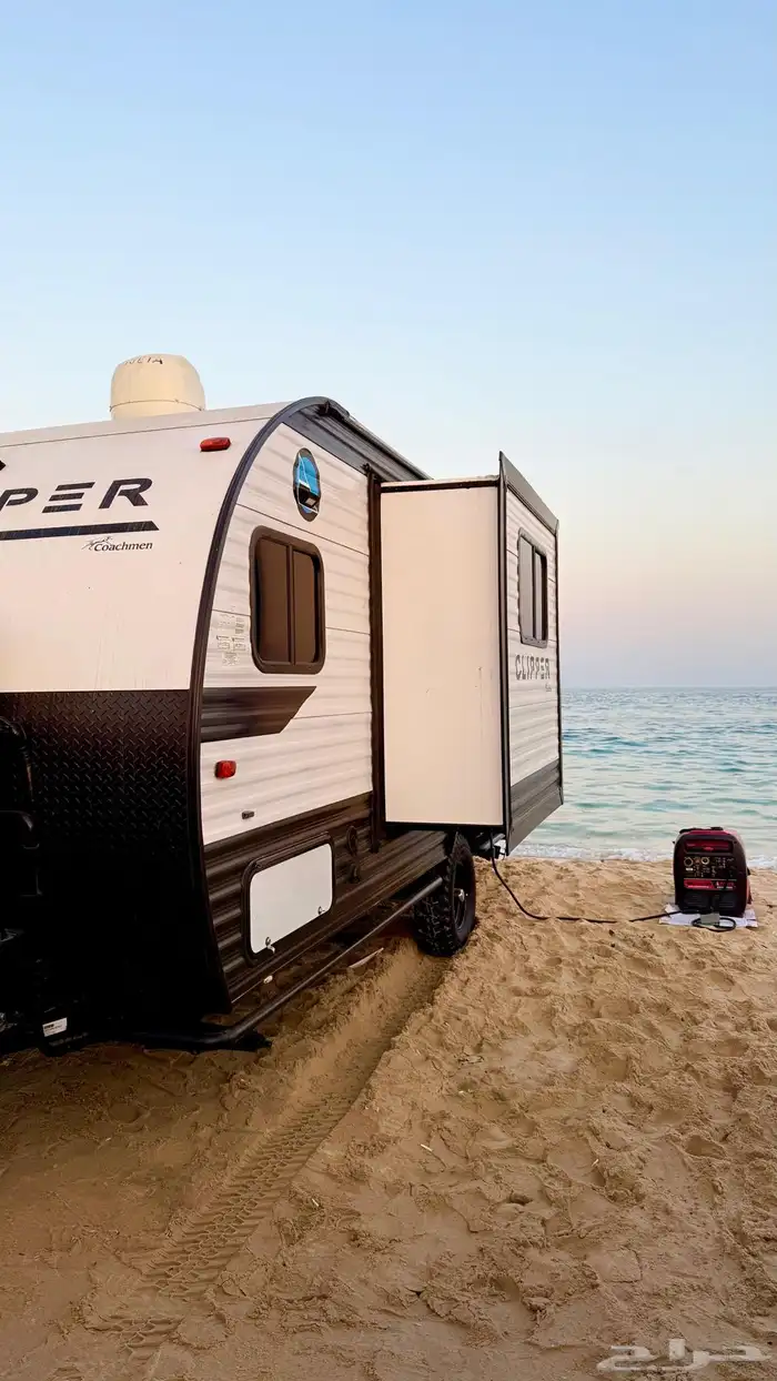 كرفان 2022 بحالة ممتازة سحب 2