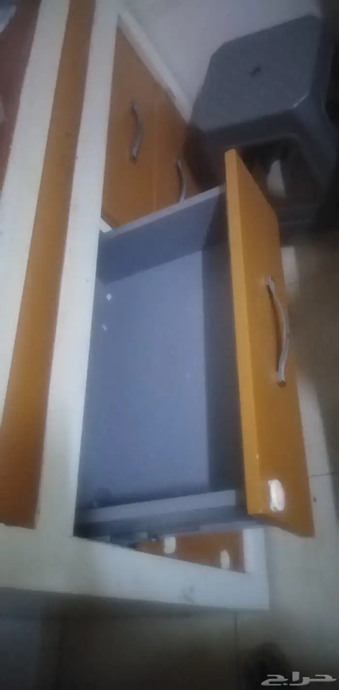 تسريحه لون بني وابيض سليمه بحاجه الى مرآه فقط 3