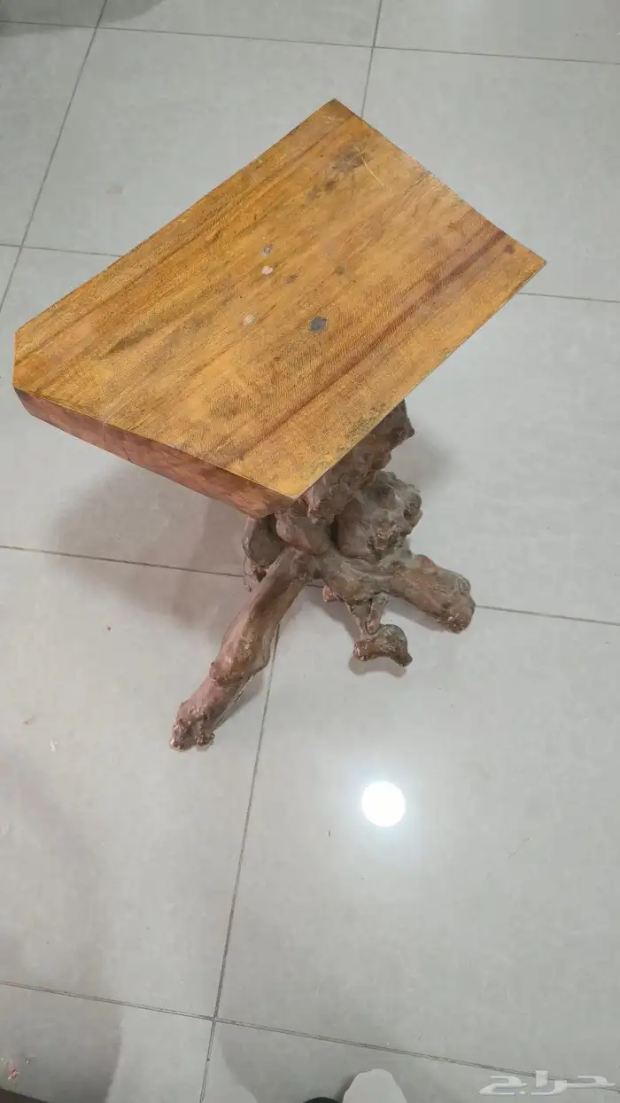 طاولة خشب يدوية يوجد حجمين 1