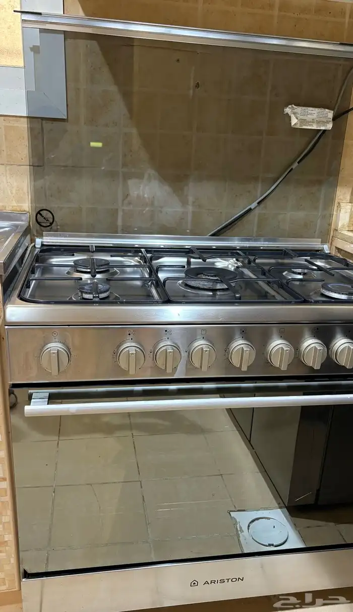 فرن أريستون 90  60سم  نظيف جدا استخدام بسيط 0