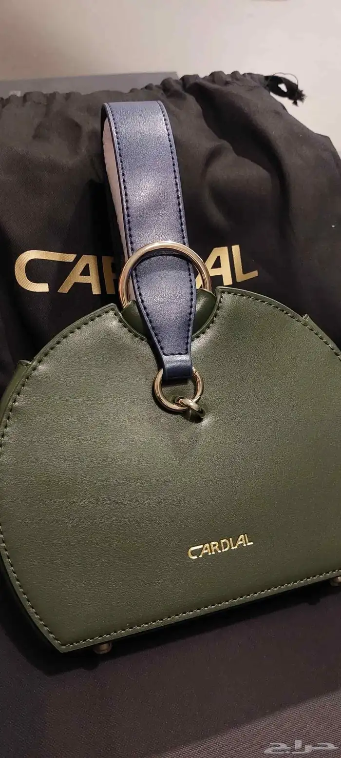 ساعه و شنطه نسائي أنيق كارديال 7