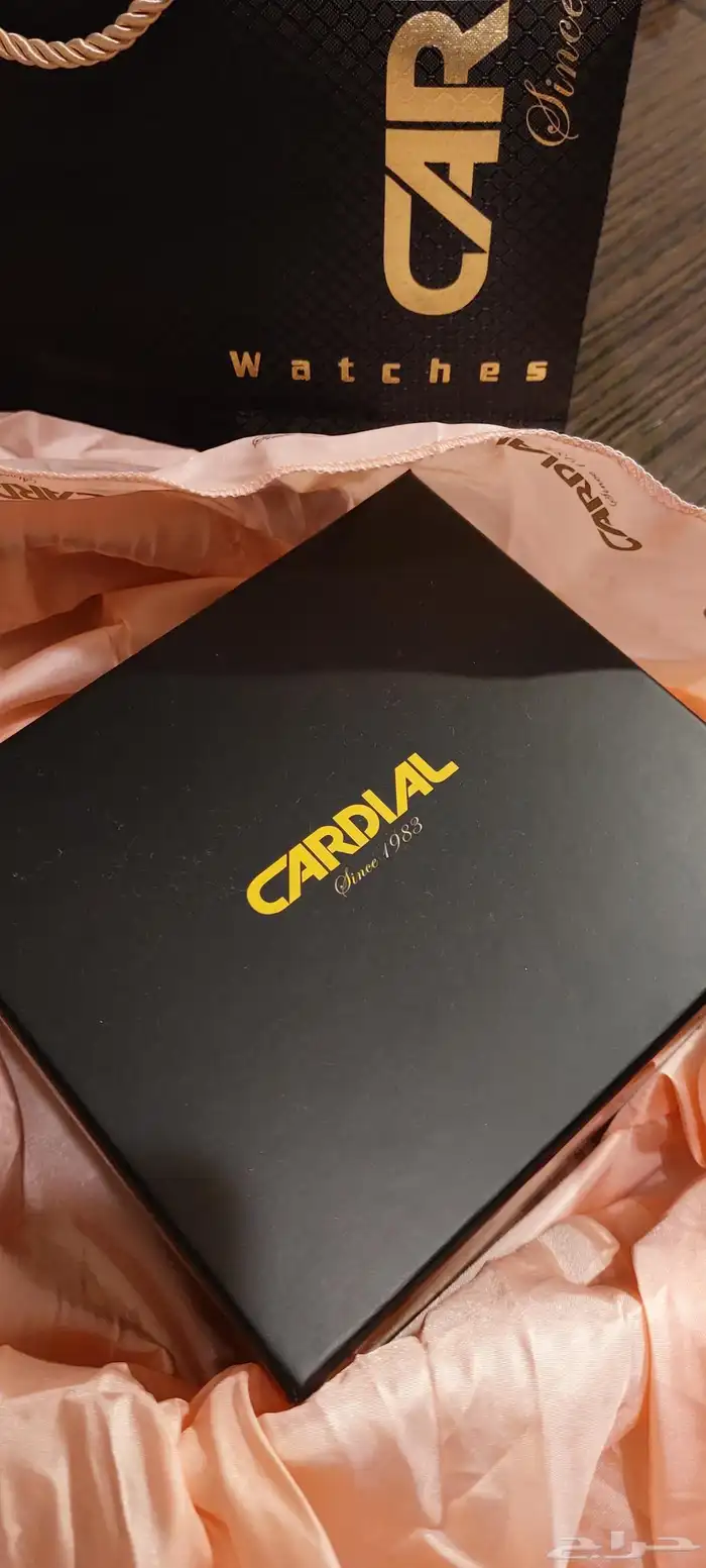 ساعه و شنطه نسائي أنيق كارديال 0