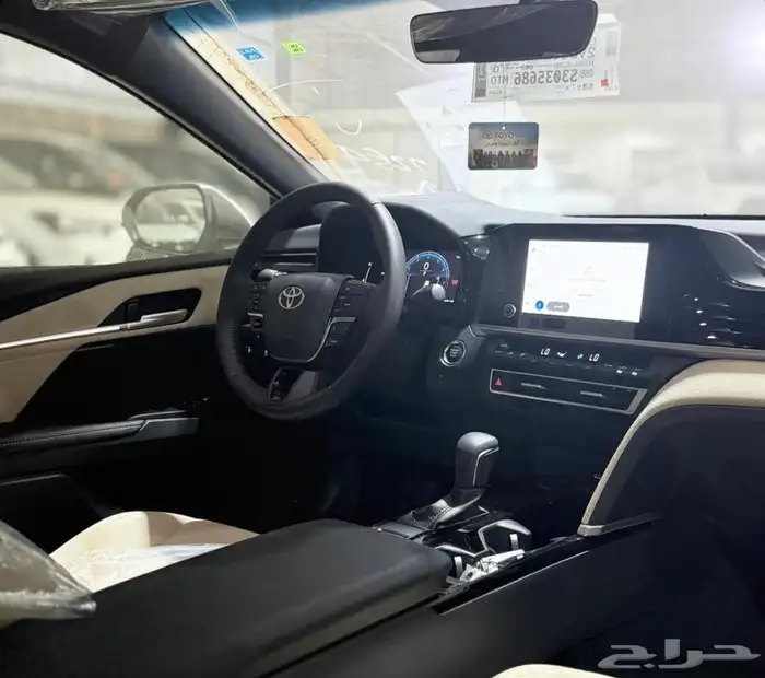 تويوتا كامري نص فل LE 2025 اصفار اقساط بنكية 2
