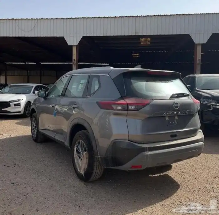 نيسان اكس تريل دبل وبدون دبل 2026 3