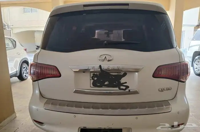 انفينتي QX80 3