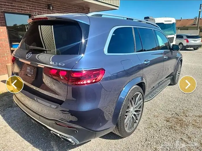 مرسيدس AMG GLS 63 2024 3