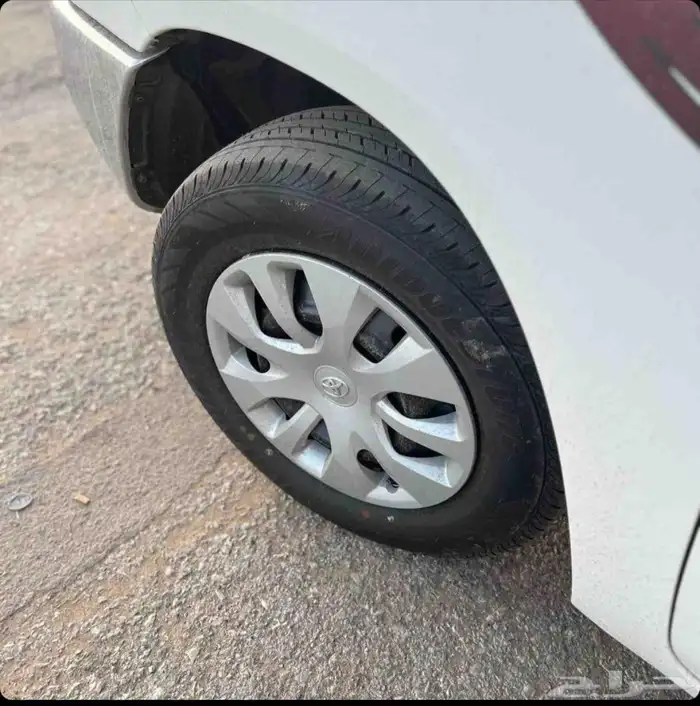 تويوتا هايلوكس GL 2025 3