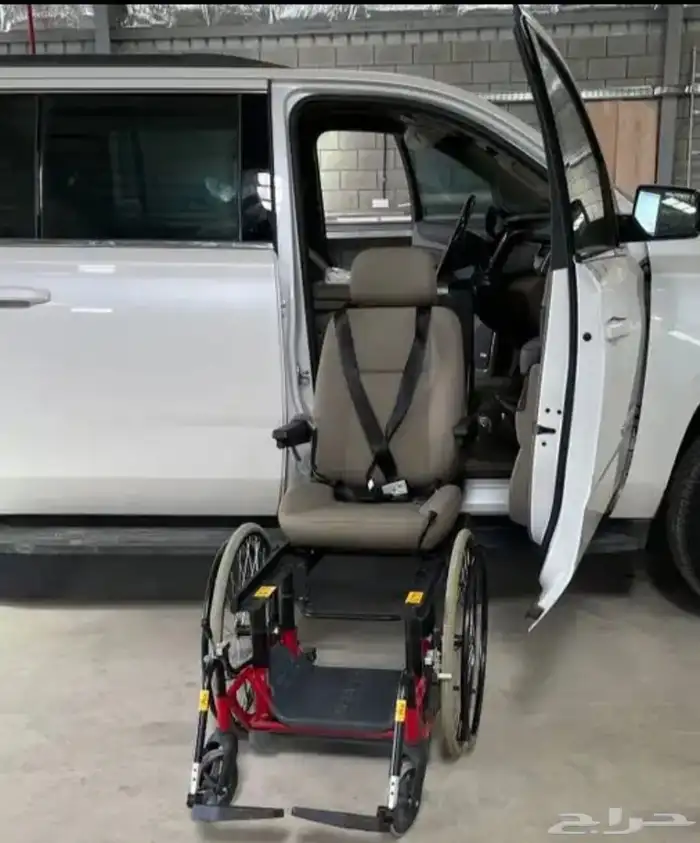 كرسي سيارة متحرك كهربائي ل كبار السن و احتياجات خاصة و الهمم 0