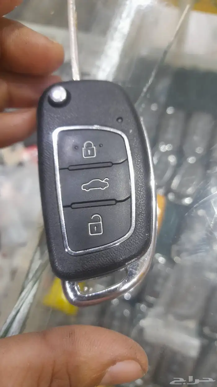 نسخ وبرمجة المفاتيح البصمة والعادي فتح شقق وخزنات تصليح ريمو 5