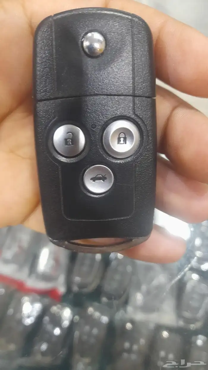 نسخ وبرمجة المفاتيح البصمة والعادي فتح شقق وخزنات تصليح ريمو 4