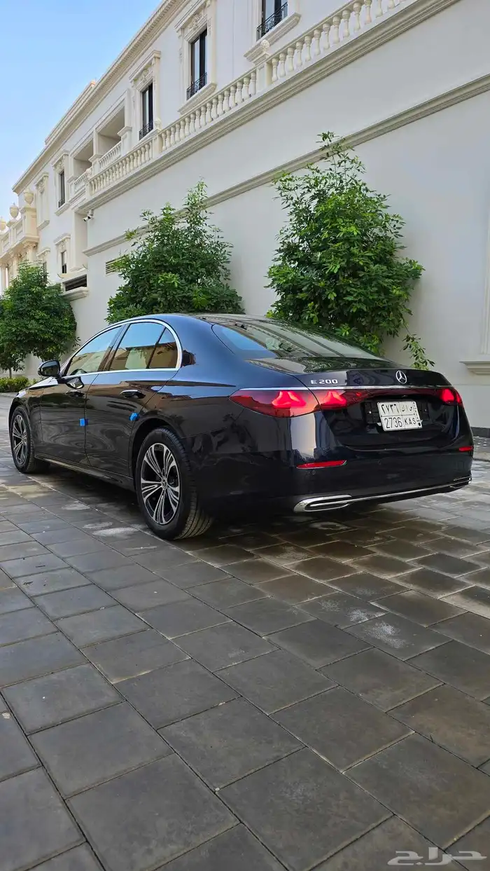 مرسيدس E200 موديل 2024 العداد 12 ألف كيلو فقط 4