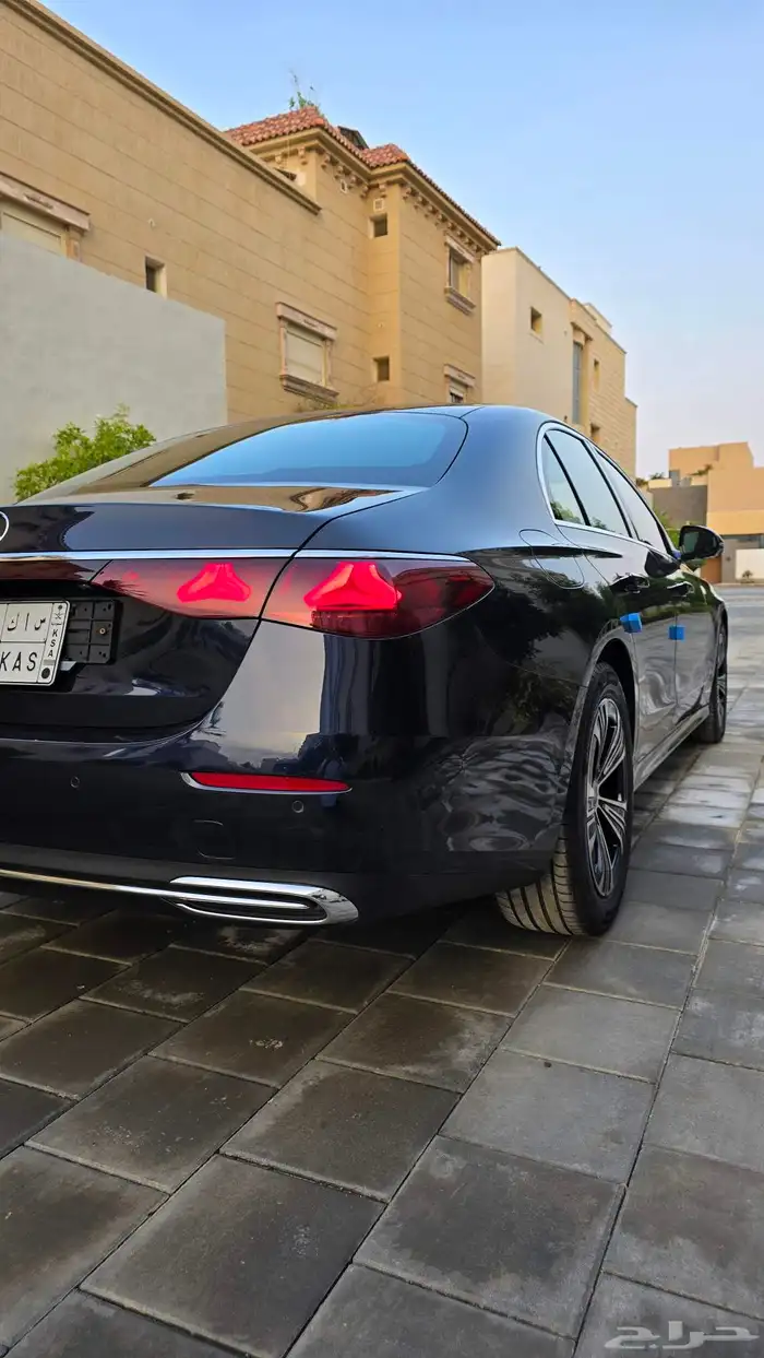 مرسيدس E200 موديل 2024 العداد 12 ألف كيلو فقط 7