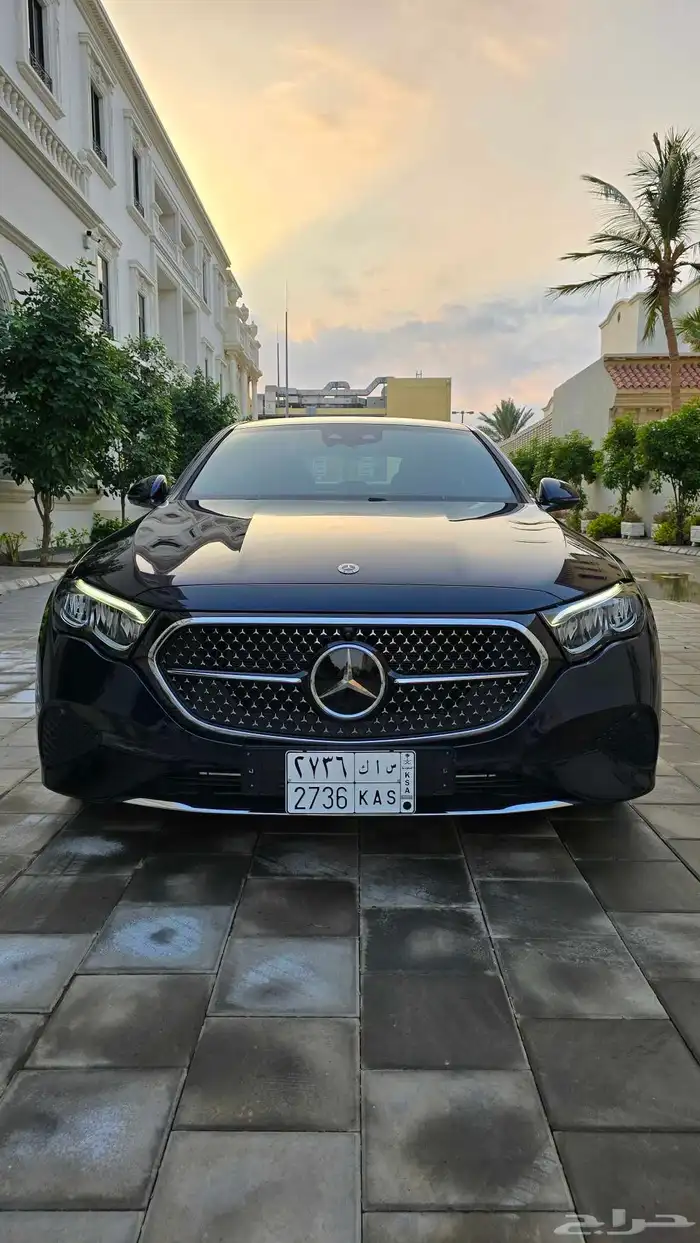 مرسيدس E200 موديل 2024 العداد 12 ألف كيلو فقط 14