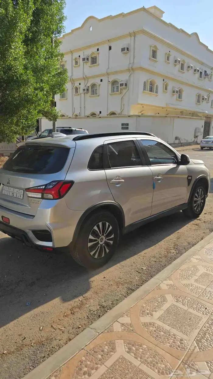 جيب ميتسوبيشي 2022 10