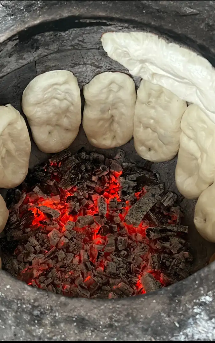 خبز ميفا وسمبوسة 0