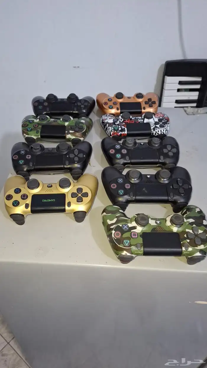 للبيع يدات سوني4 4