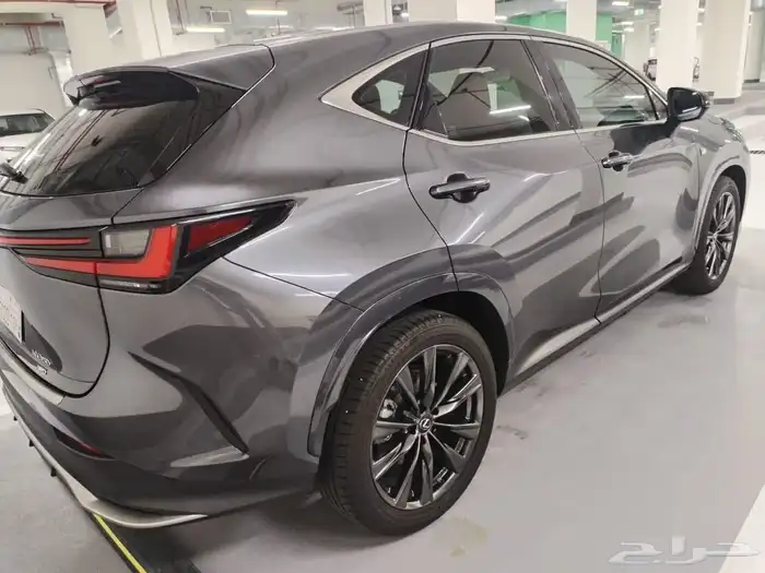 لكزس NX F 2022 5