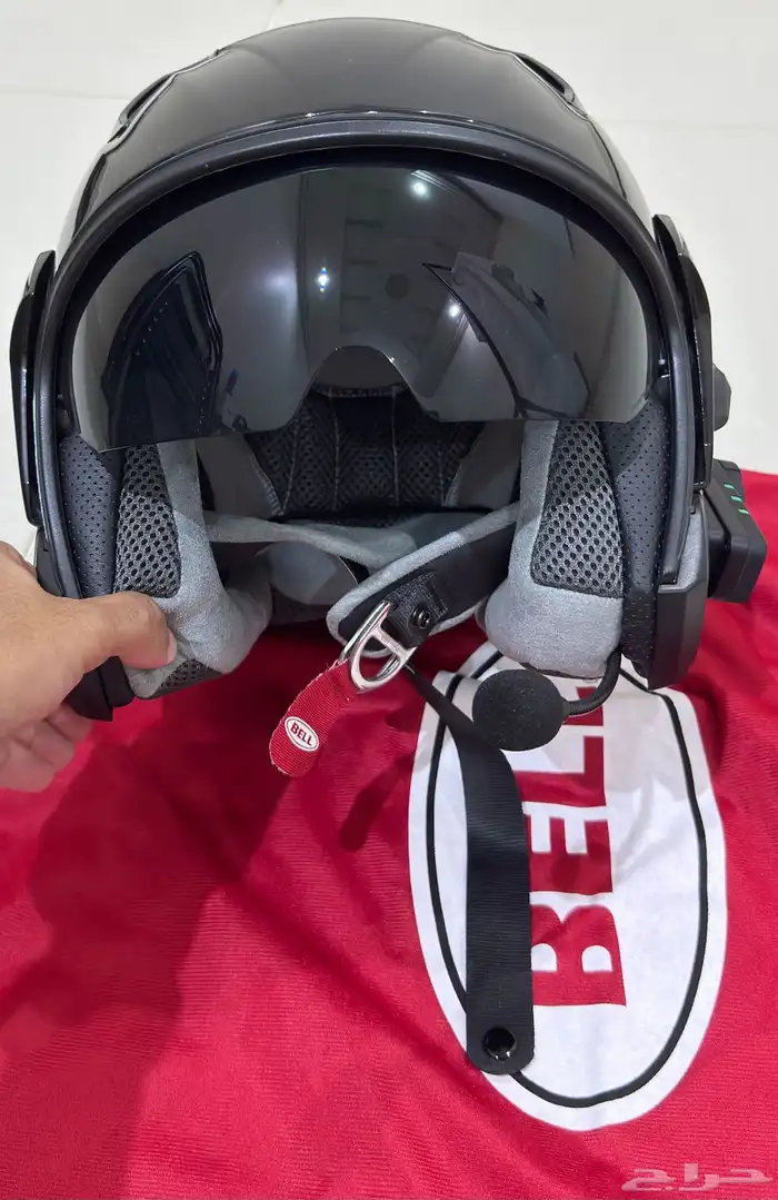 خوذة من شركة BELL 4